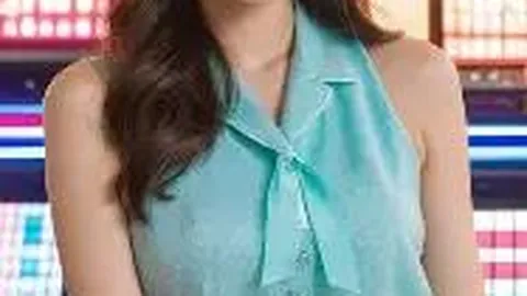 周杰伦分享女儿弹琴美照，长发飘飘似《前世情人》MV再现